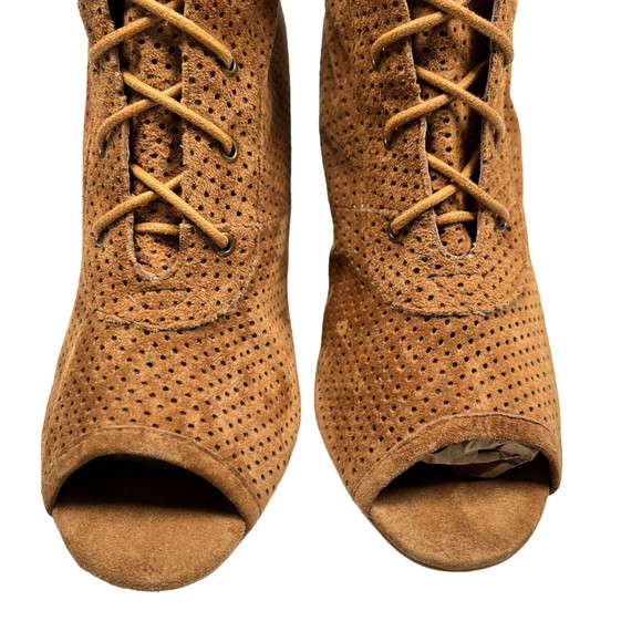 Jeffrey Campbell Women's Sz 9.5 Suede Peep Toe Perforated Lace Up Wedge Bootie - Picture 4 of 11